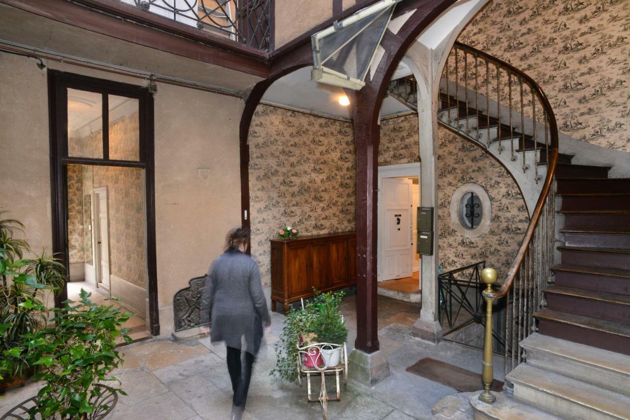 Benigne Malyon Apartment Dijon Exterior foto